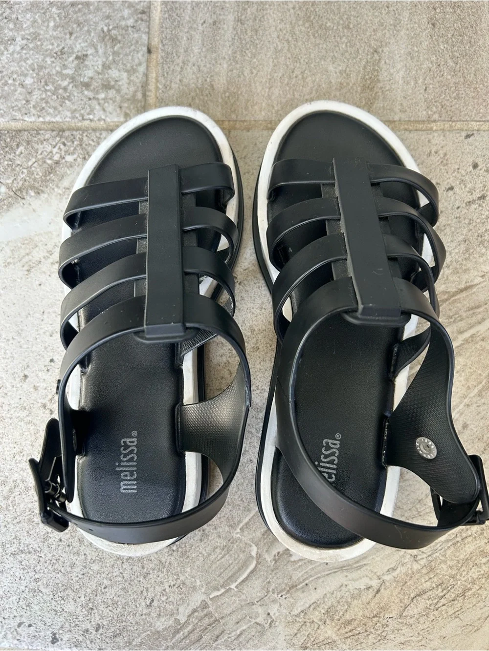 Melissa Flox Black Rubber Flatform Strappy Sandals, Size 5 US/ 33-34 EU Big Girl
